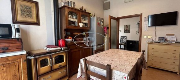 Квартира с 3 спальнями в Кастельфранко Пьяндиско, Италия № 151917 9