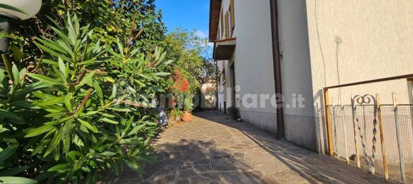 Квартира с 3 спальнями в Кастельфранко Пьяндиско, Италия № 151917 3