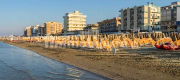 4 rooms Commercial property in Bellaria Igea Marina, Italy No. 226936 6
