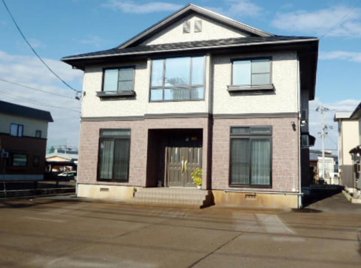 Дом с 6 спальнями в Ямагата, Япония № 4197