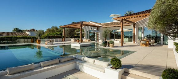 6 bedrooms Villa in Marbella, Spain No. 106174 8