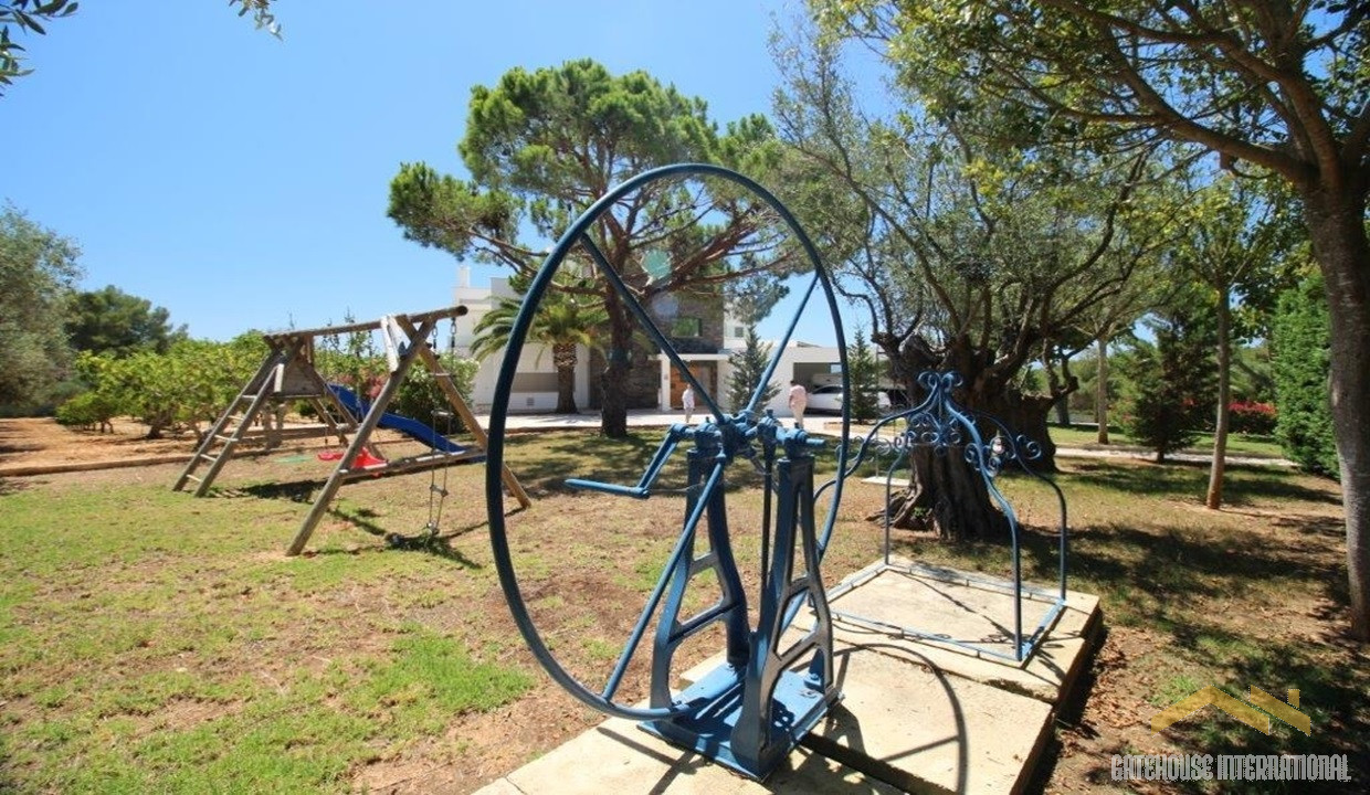 5 chambres Villa à Alvor, Portugal No. 240558