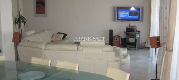 Квартира с 3 спальнями в Сент-Джулианс, Мальта № 3303 2