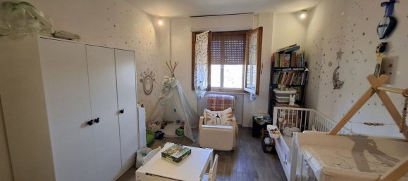 3 rooms Apartment in Prato, Italy No. 283024 14