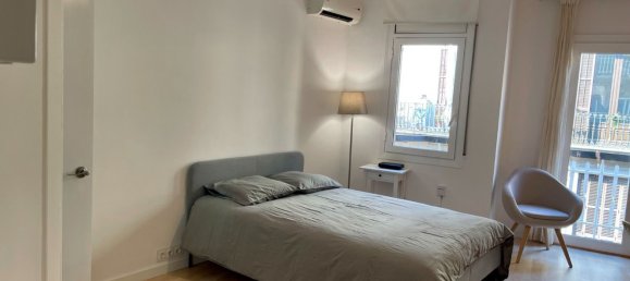 1 bedroom Apartment in Ciutat Vella, Spain No. 145129 2