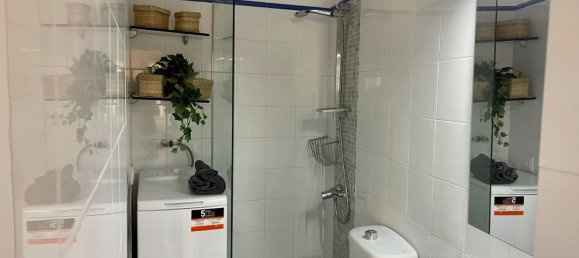 1 bedroom Apartment in Ciutat Vella, Spain No. 145129 15