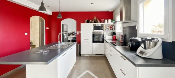 Casa de 5 dormitorios en Francheville, France No. 206358 31