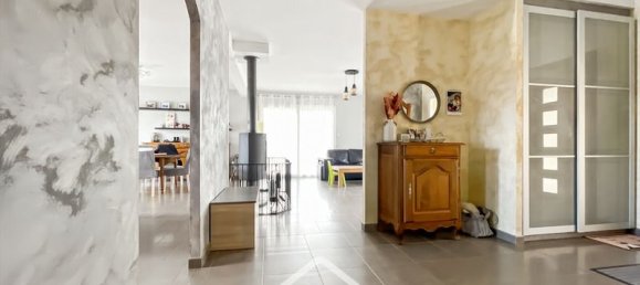 Casa de 5 dormitorios en Francheville, France No. 206358 16