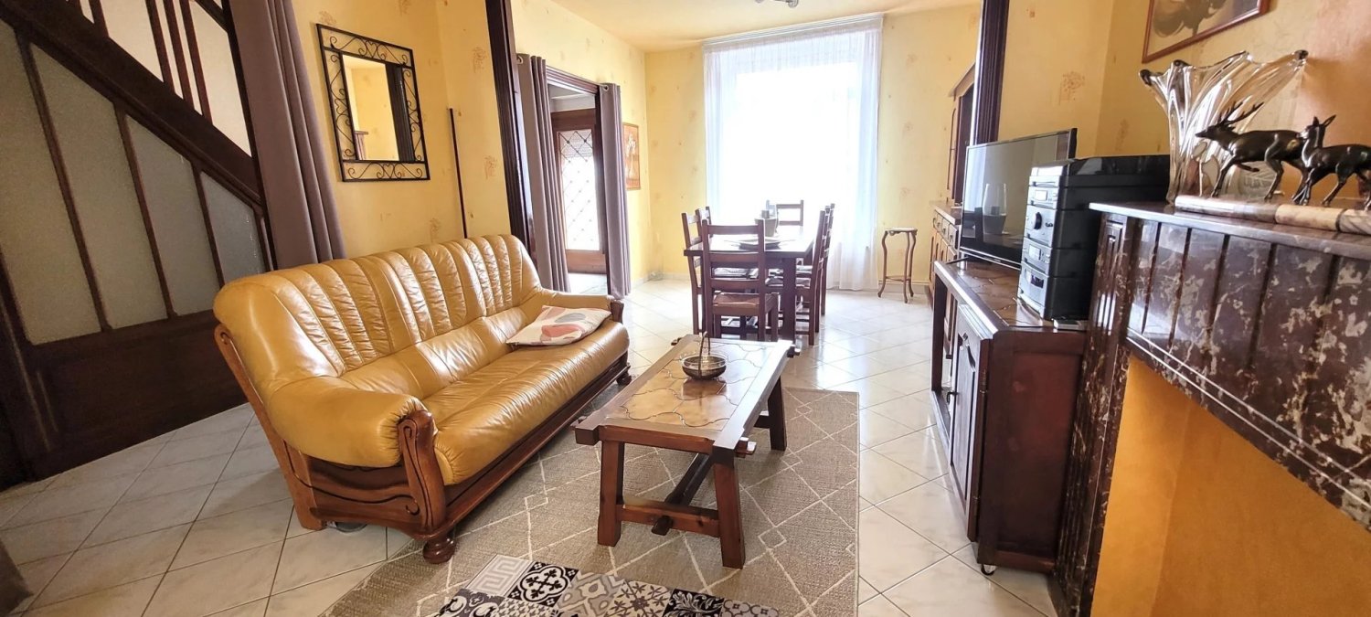 6 rooms House in Escautpont, France No. 256636