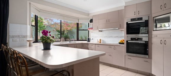 4 bedrooms House in West Bathurst, Australia No. 616 8