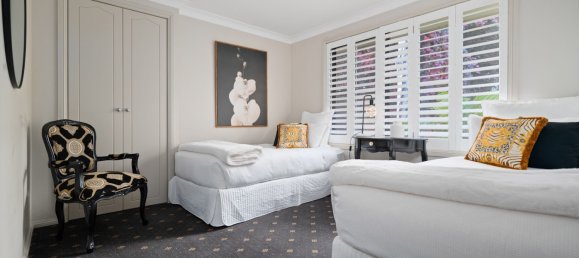 4 bedrooms House in West Bathurst, Australia No. 616 12