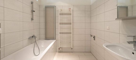 2 rooms Apartment in Favoriten, Austria No. 189766 10