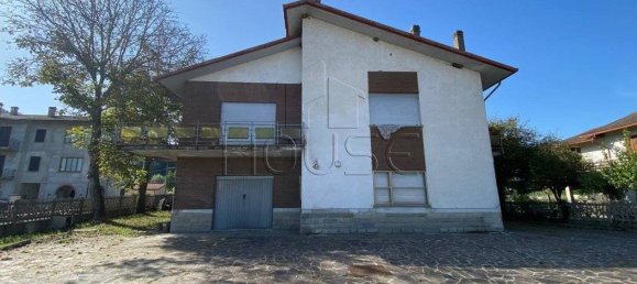 Casa de 4 dormitorios en Città di Castello, Italy No. 153246 24