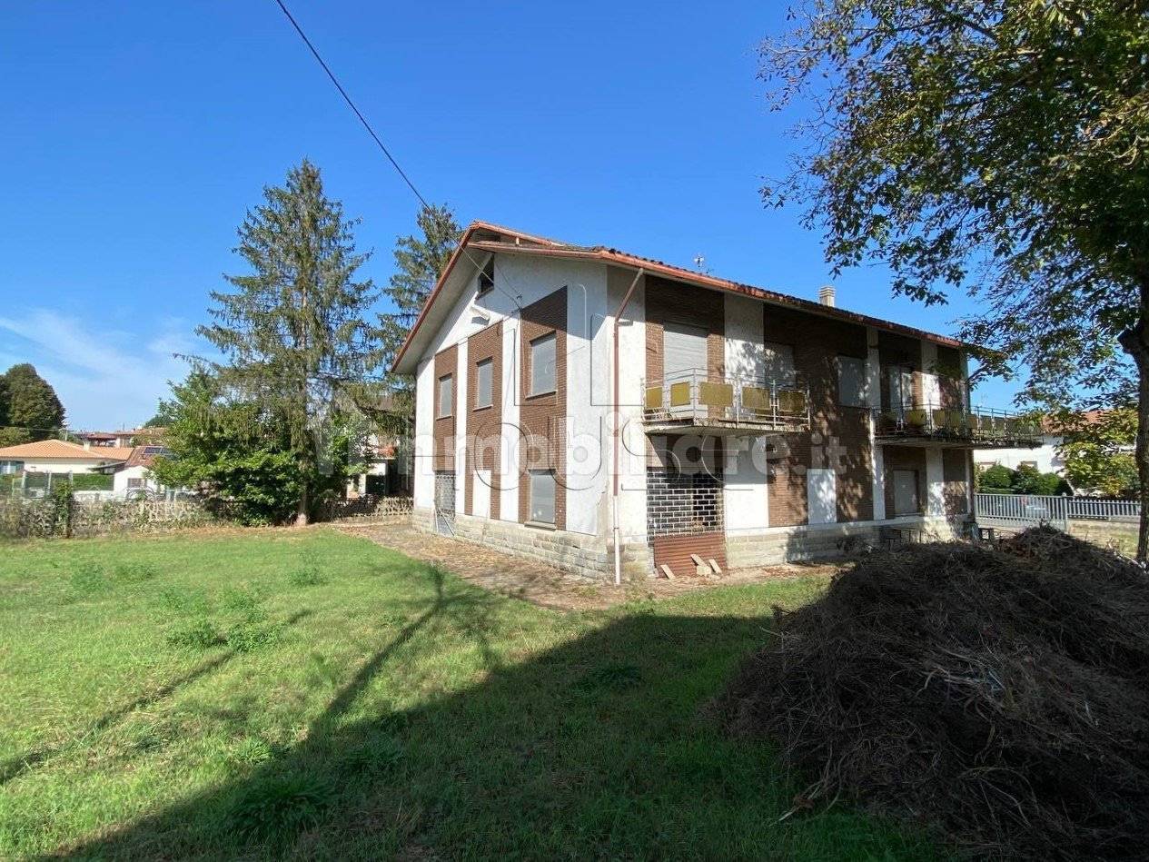 Casa de 4 dormitorios en Città di Castello, Italy No. 153246