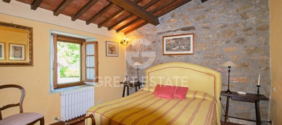 17 rooms House in Castel Focognano, Italy No. 258294 29