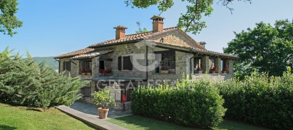 17 rooms House in Castel Focognano, Italy No. 258294 2