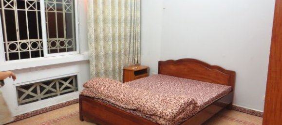 Casa de 4 dormitorios en Ba Dinh, Vietnam No. 4836 12