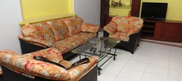 Casa de 4 dormitorios en Ba Dinh, Vietnam No. 4836 3