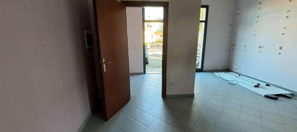 2 Schlafzimmer Wohnung in Montopoli in Val d'Arno, Italy, Nr. 365064 8
