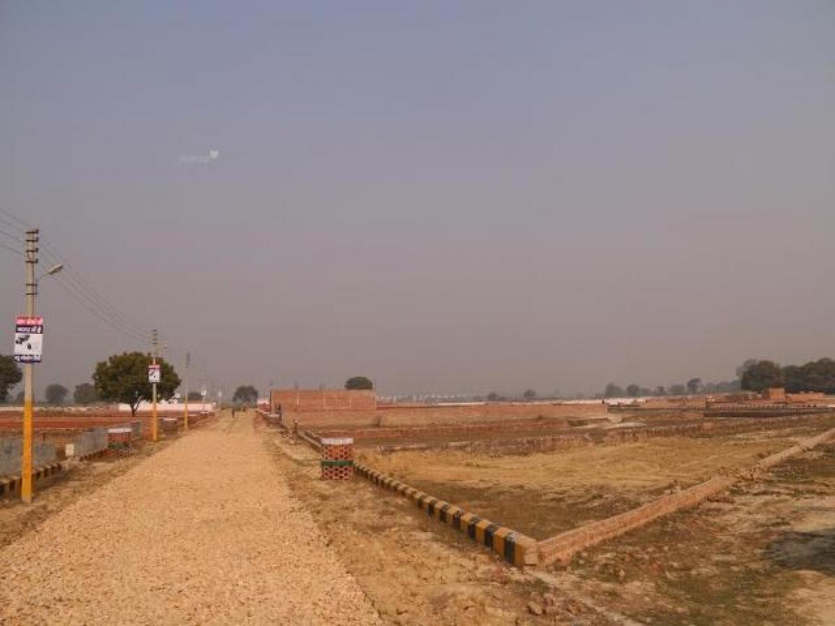  قطعة أرض في Lucknow, India رقم 30225