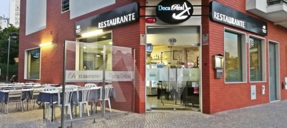 215m² Commercial property in Almada, Portugal No. 63395 2