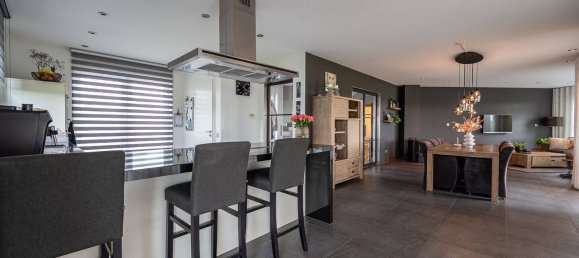 Коммерческая недвижимость с 5 спальнями в Хайнсберг, Германия № 354801 12