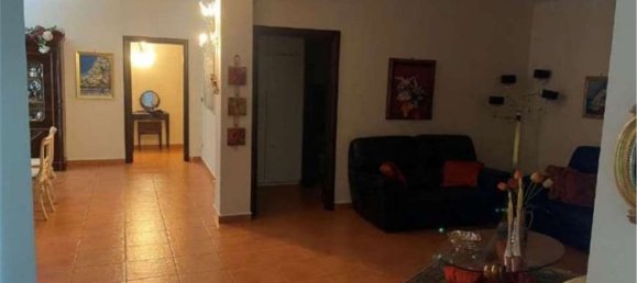 6-salle Appartement à Ottaviano, Italy No. 10284 15
