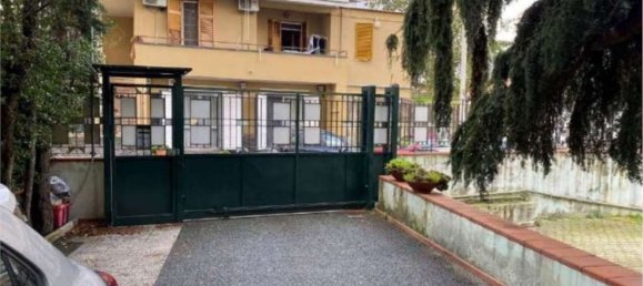 6-salle Appartement à Ottaviano, Italy No. 10284 5