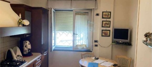 6-salle Appartement à Ottaviano, Italy No. 10284 19