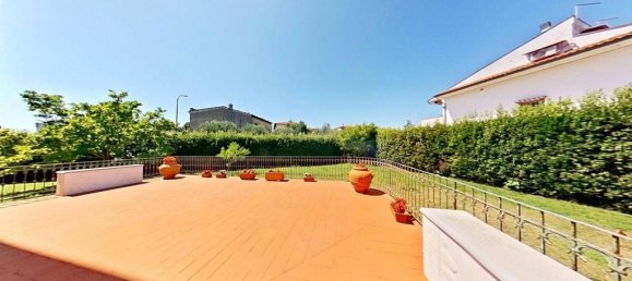 7 bedrooms Villa in Pisa, Italy No. 152305 14