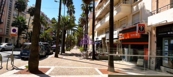 1 bedroom Apartment in Hyeres, France No. 349883 3
