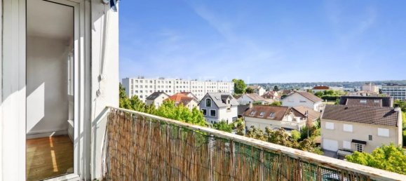 3-salle Appartement à Rueil-Malmaison, France No. 342844 2