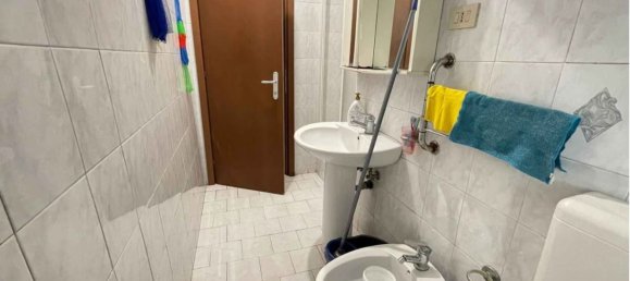 5-salle Appartement à Genoa, Italy No. 299787 9