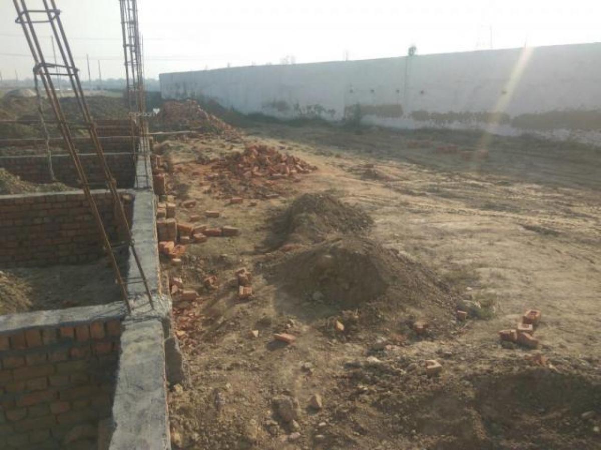 Grundstück in Mathura, India, Nr. 40534