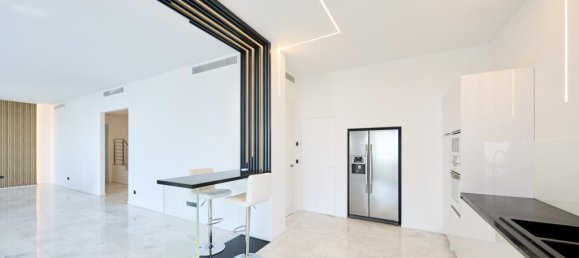 5 bedrooms Villa in Altea, Spain No. 171493 8