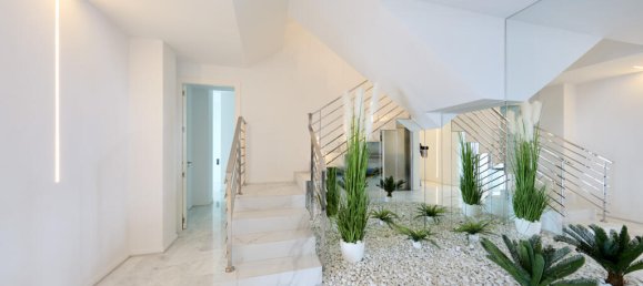 5 bedrooms Villa in Altea, Spain No. 171493 13