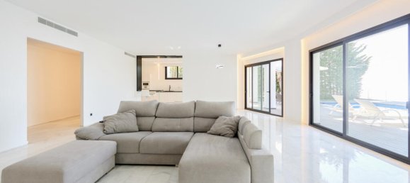 5 bedrooms Villa in Altea, Spain No. 171493 6