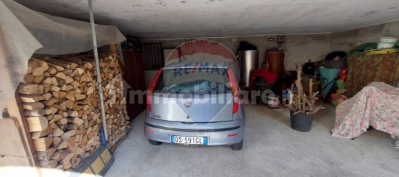 3 bedrooms House in Endine Gaiano, Italy No. 323025 47