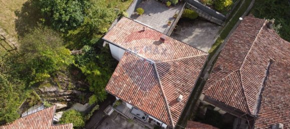 3 bedrooms House in Endine Gaiano, Italy No. 323025 6