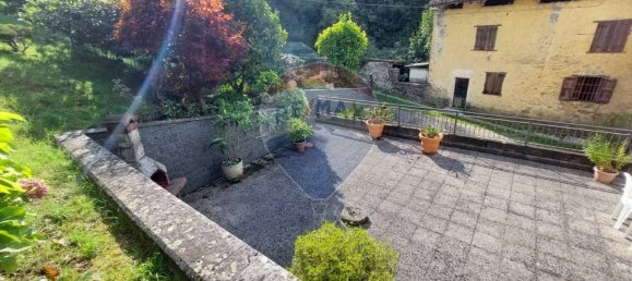 3 bedrooms House in Endine Gaiano, Italy No. 323025 28