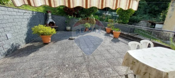 3 bedrooms House in Endine Gaiano, Italy No. 323025 30