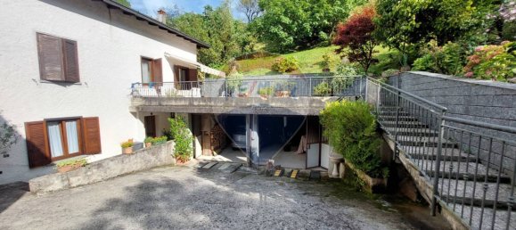 3 bedrooms House in Endine Gaiano, Italy No. 323025 12