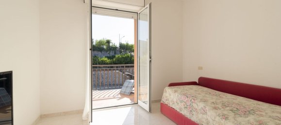 2 Schlafzimmer Wohnung in Ceriale, Italy, Nr. 376002 19