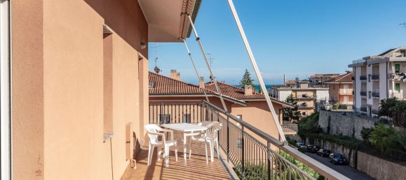 2 Schlafzimmer Wohnung in Ceriale, Italy, Nr. 376002 4