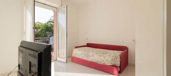 2 Schlafzimmer Wohnung in Ceriale, Italy, Nr. 376002 18