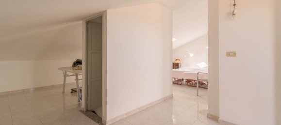 2 Schlafzimmer Wohnung in Ceriale, Italy, Nr. 376002 35