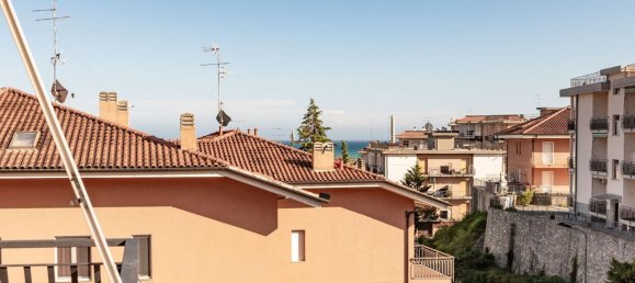 2 Schlafzimmer Wohnung in Ceriale, Italy, Nr. 376002 26