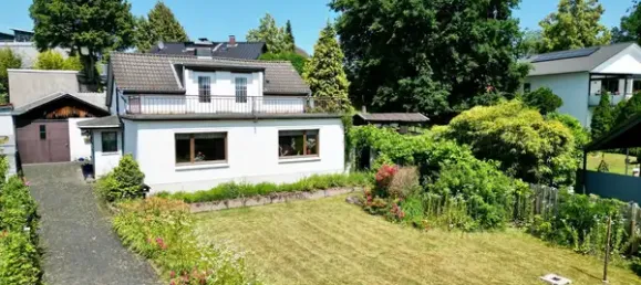 3 Schlafzimmer Haus in Bergisch Gladbach, Germany, Nr. 219641 2