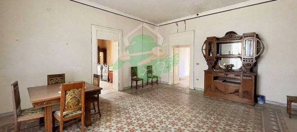 10 rooms Apartment in Foggia, Italy No. 199003 15