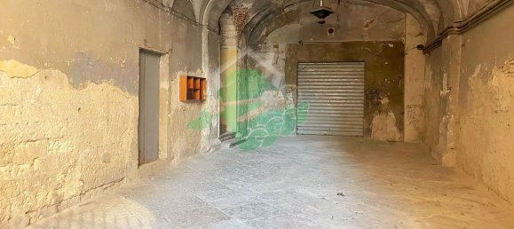 10 rooms Apartment in Foggia, Italy No. 199003 17